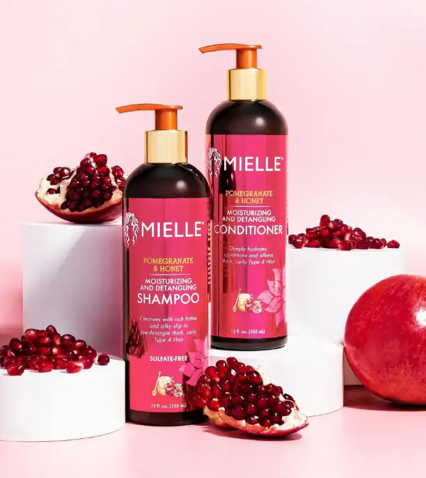 Pomegranate & Honey Detangling Shampoo – sulfate-free formula for Type 4 hair, enriched with honey & babassu oil.